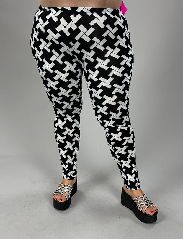 BT-99 {Geo Ready} Black/White Geo Print Leggings PLUS SIZE 1X