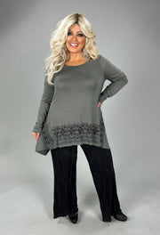 SALE!! 44 SD {Amazing View} VOCAL Grey Top w/Black Studs PLUS SIZE XL 2X 3X